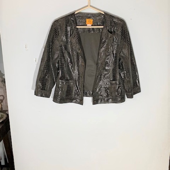 Ruby Red Jacket - Picture 5 of 6